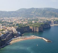 Hoe boekt u een Veerboot naar Sorrento